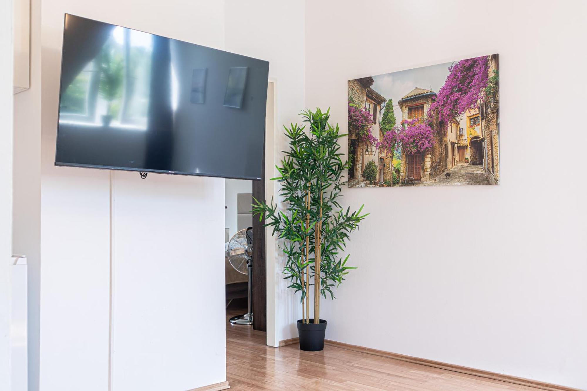 Spacious 2Br Apt Great Location - Near Schoenbrunn Wien Ngoại thất bức ảnh